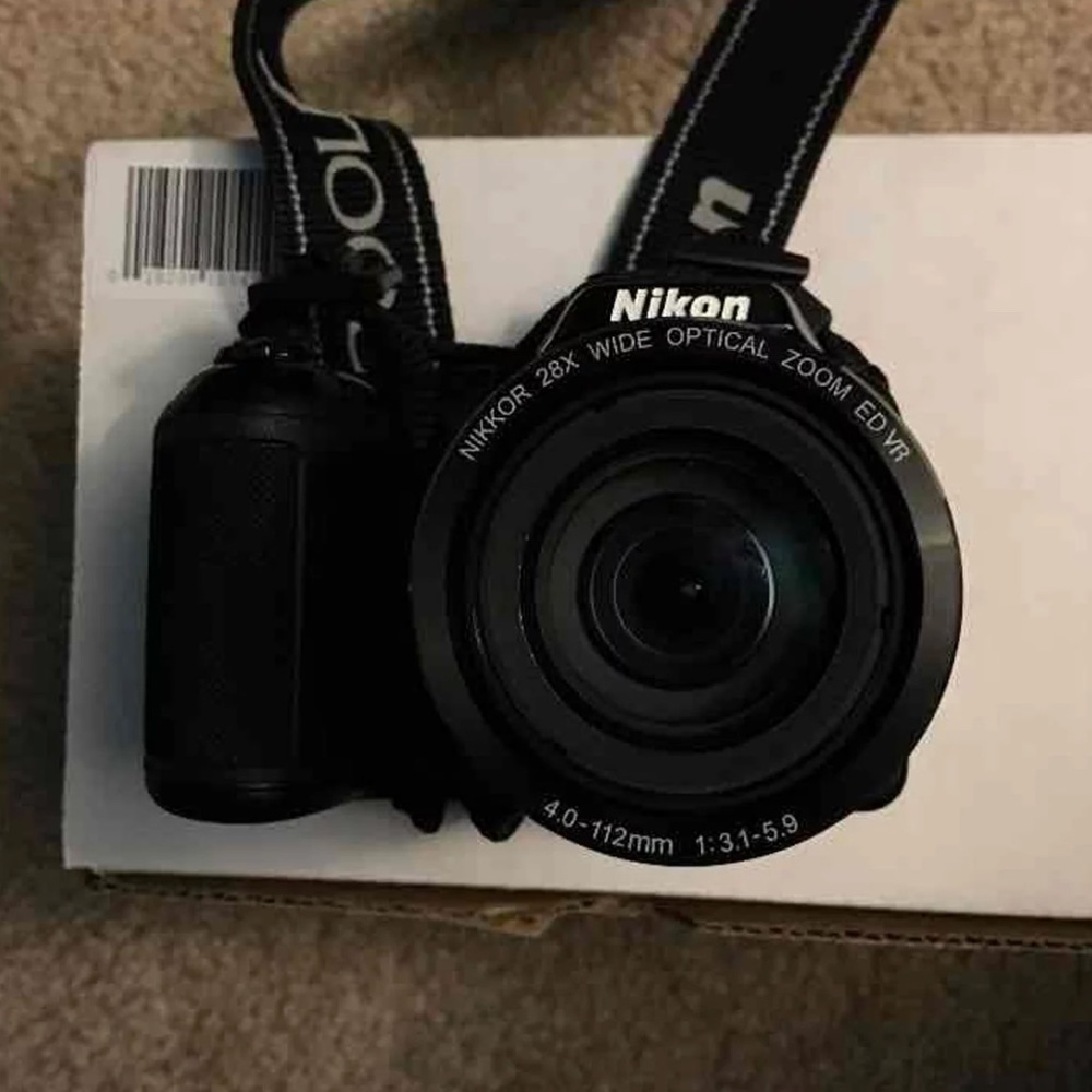 Nikon L340